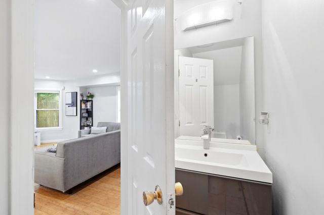 336 Adams Street 6-1, Boston, MA 02122