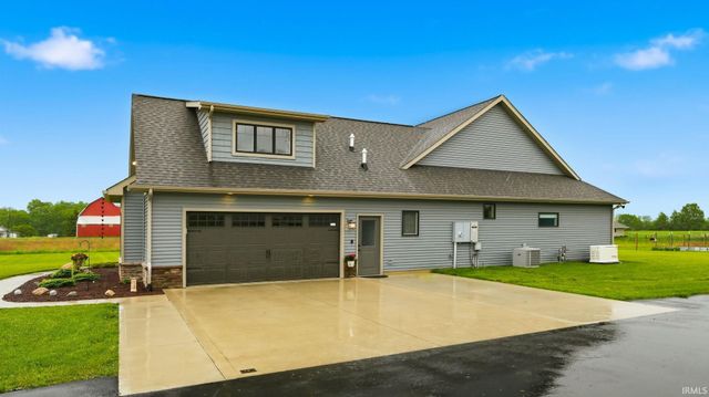 9344 Garman Road, Leo, IN 46765