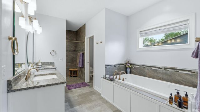 9344 Garman Road, Leo, IN 46765