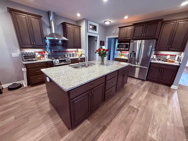 9344 Garman Road, Leo, IN 46765