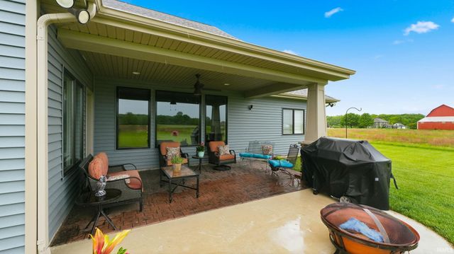 9344 Garman Road, Leo, IN 46765
