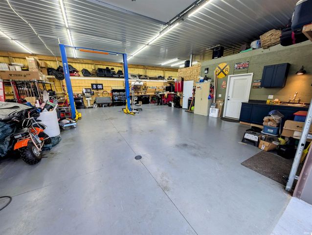 9344 Garman Road, Leo, IN 46765