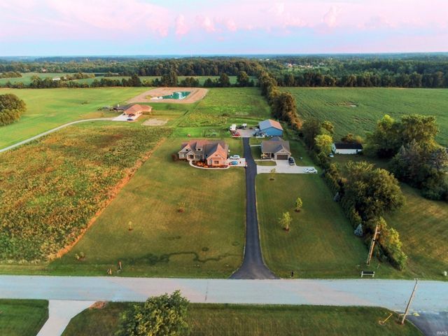 9344 Garman Road, Leo, IN 46765