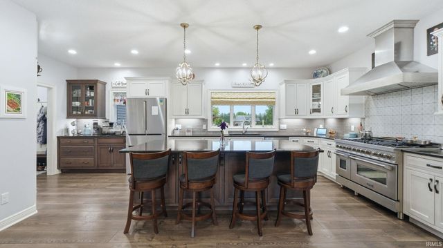 9344 Garman Road, Leo, IN 46765