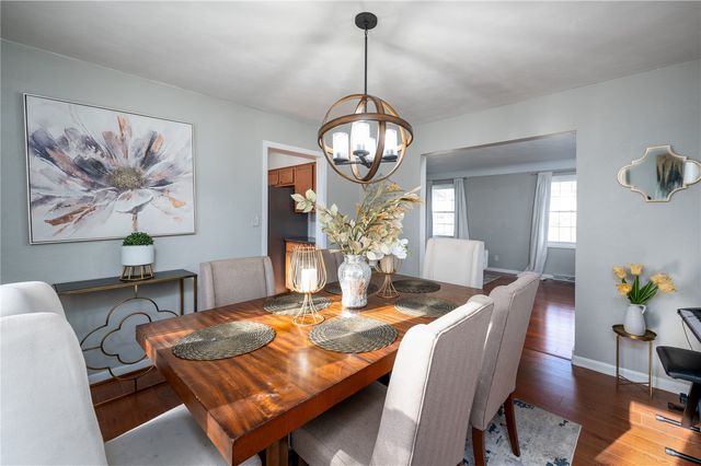 2765 26th Avenue, Marion, IA 52302