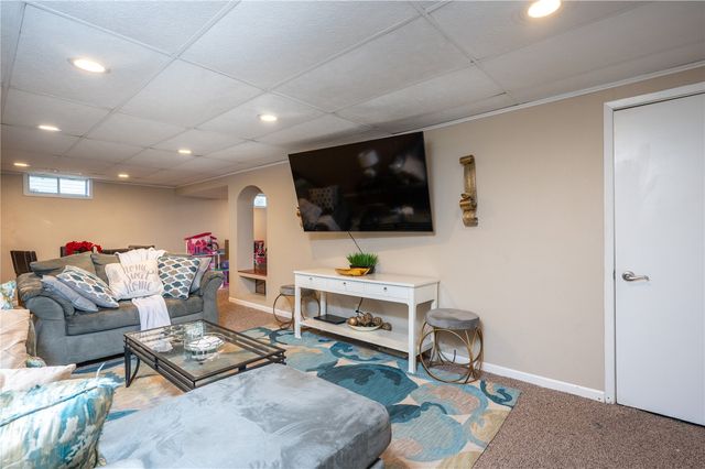 2765 26th Avenue, Marion, IA 52302