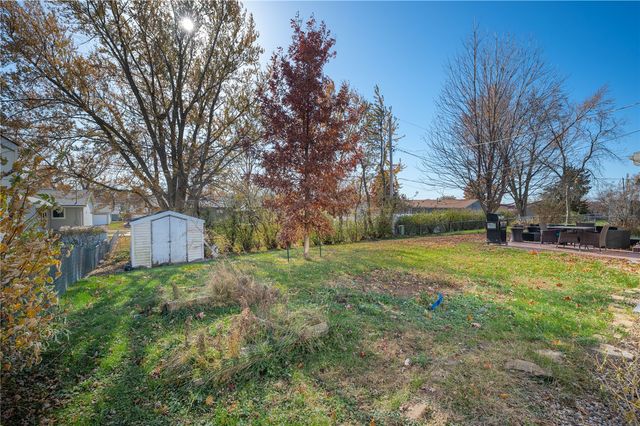 2765 26th Avenue, Marion, IA 52302