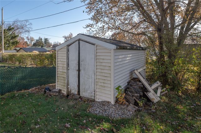 2765 26th Avenue, Marion, IA 52302