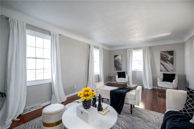 2765 26th Avenue, Marion, IA 52302