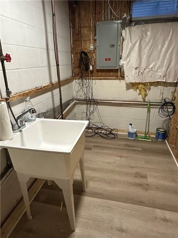 20 Parr Circle, Irondequoit, NY 14617