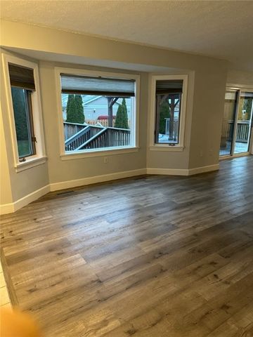 20 Parr Circle, Irondequoit, NY 14617