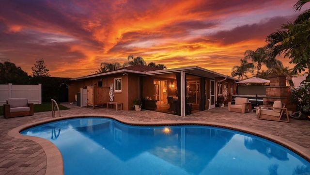 7137 WESTMORELAND DRIVE, Sarasota, FL 34243