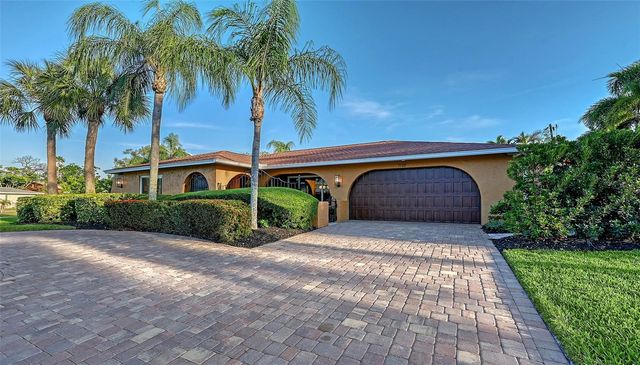 7137 WESTMORELAND DRIVE, Sarasota, FL 34243