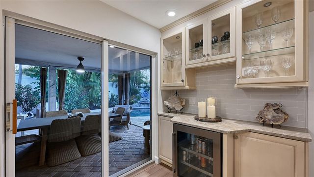 7137 WESTMORELAND DRIVE, Sarasota, FL 34243