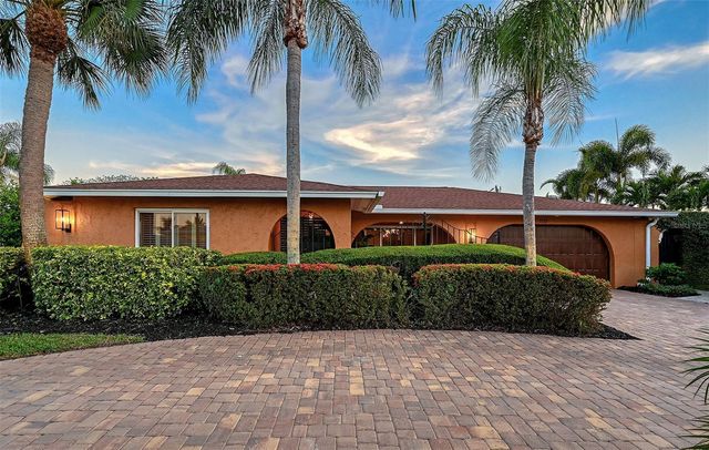 7137 WESTMORELAND DRIVE, Sarasota, FL 34243