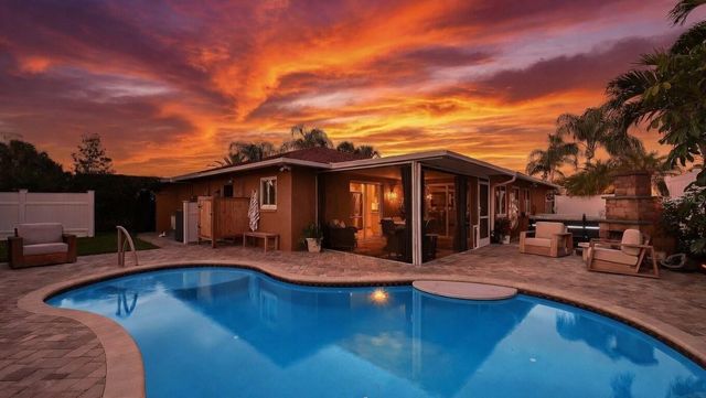 7137 WESTMORELAND DRIVE, Sarasota, FL 34243