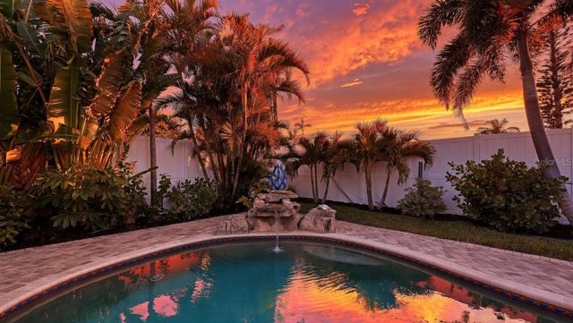 7137 WESTMORELAND DRIVE, Sarasota, FL 34243