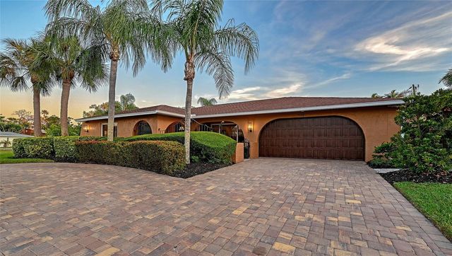 7137 WESTMORELAND DRIVE, Sarasota, FL 34243