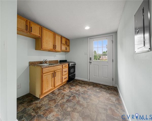 2105 Clarke St, Henrico, VA 23228