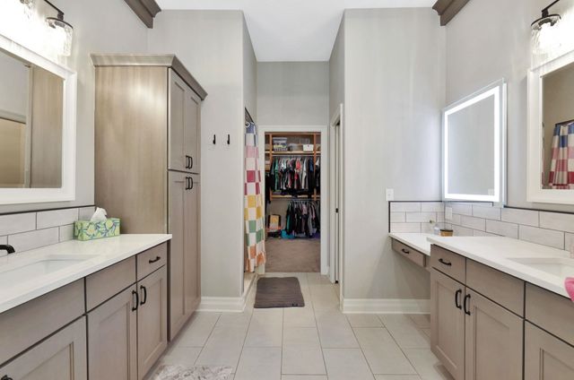 3971 E 63rd St S, Derby, KS 67037