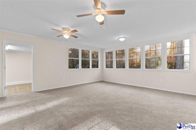 37 York St, Florence, SC 29506