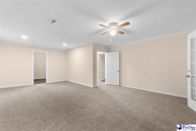 37 York St, Florence, SC 29506