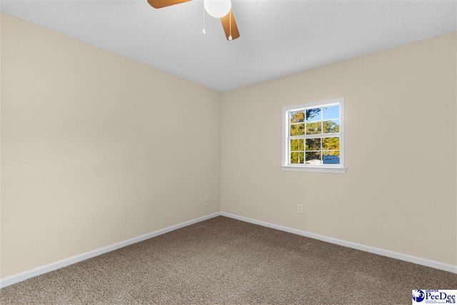 37 York St, Florence, SC 29506