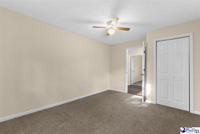 37 York St, Florence, SC 29506