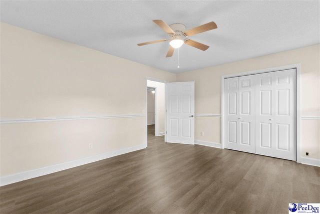 37 York St, Florence, SC 29506