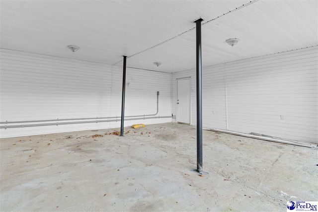 37 York St, Florence, SC 29506