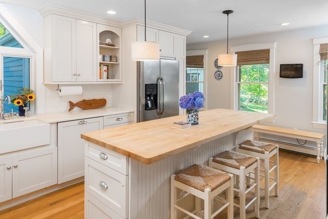 380 Beechwood St, Cohasset, MA 02025