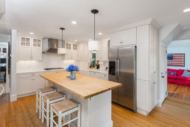 380 Beechwood St, Cohasset, MA 02025