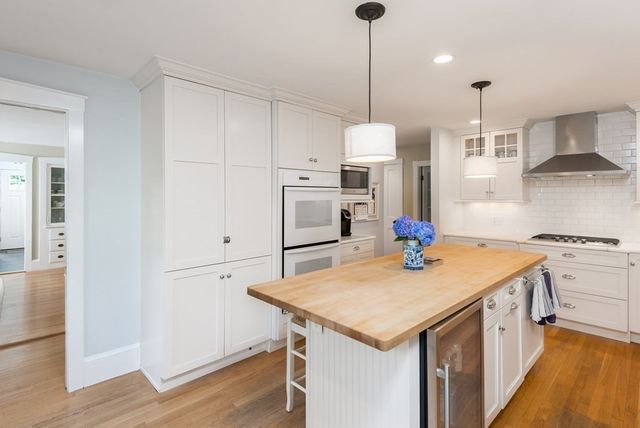 380 Beechwood St, Cohasset, MA 02025