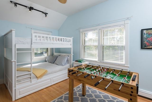 380 Beechwood St, Cohasset, MA 02025