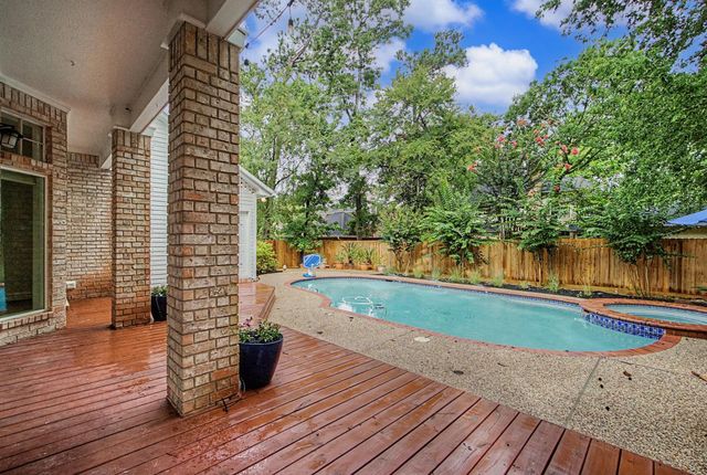 87 Rush Haven Drive, The Woodlands, TX 77381