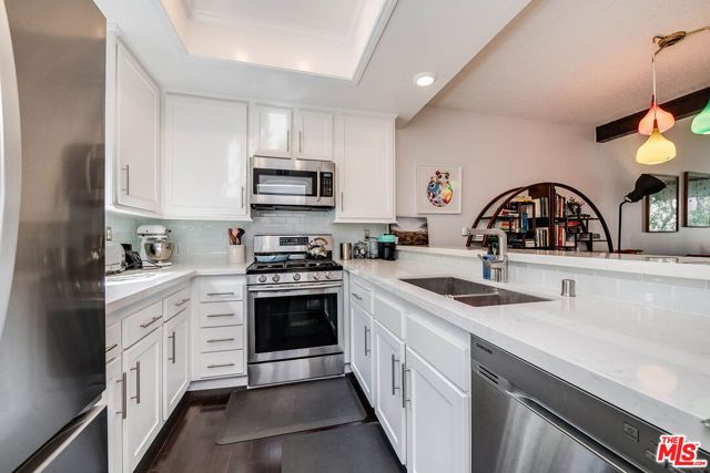 3480 Barham Boulevard 326, Los Angeles, CA 90068