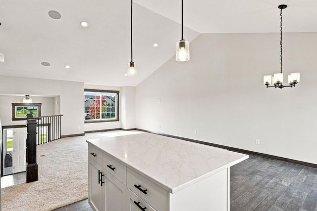 17762 Empire Trail, Lakeville, MN 55044