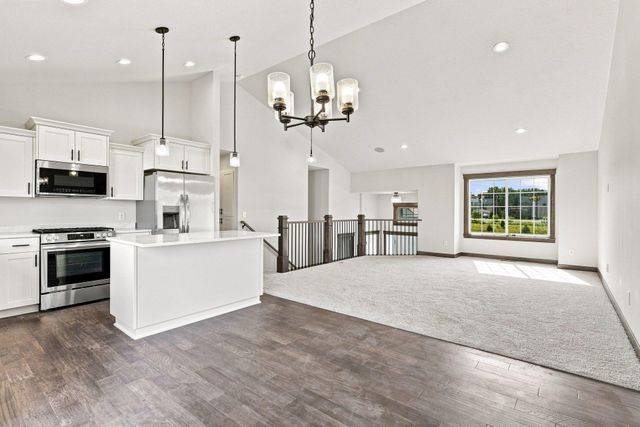 17762 Empire Trail, Lakeville, MN 55044