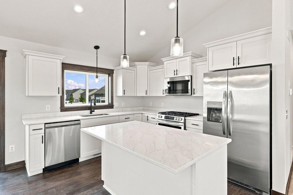 17762 Empire Trail, Lakeville, MN 55044 — photo 4