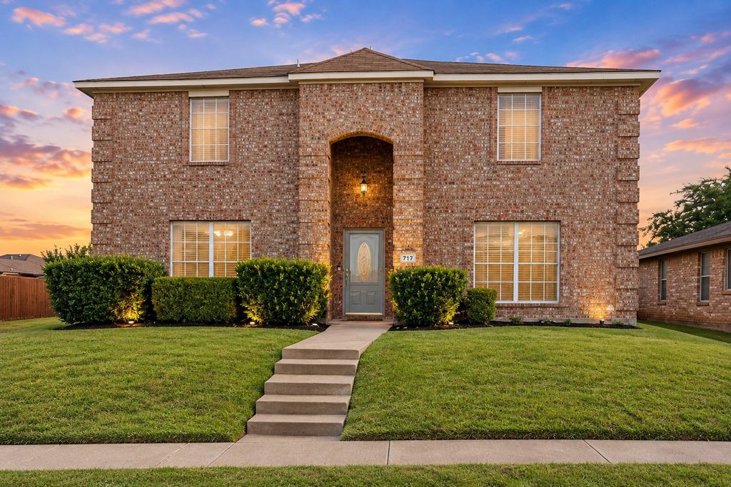 717 Eldorado Drive, Desoto, TX 75115 — exterior