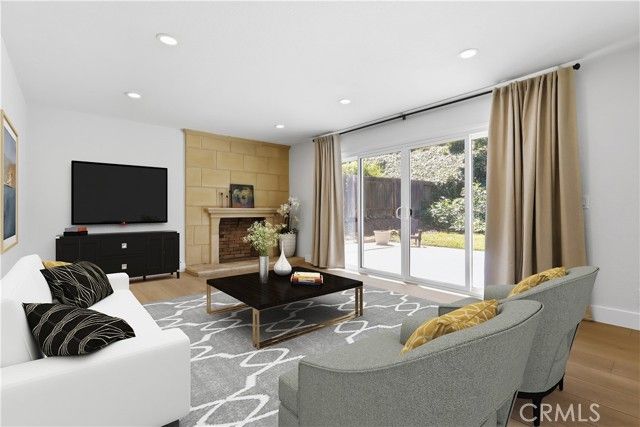 350 Latchwood, La Habra, CA 90631