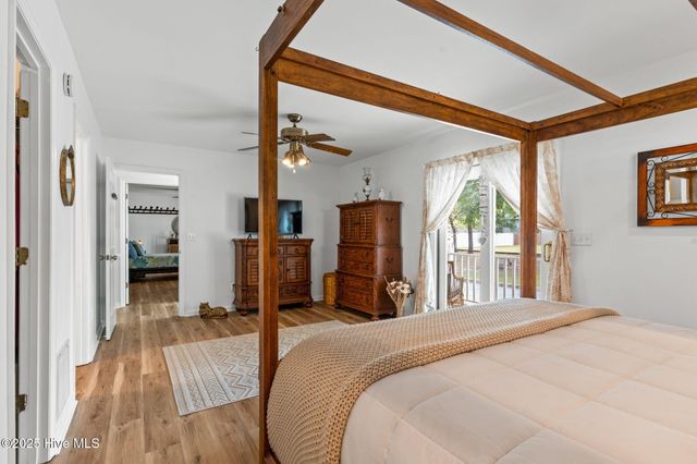 801 E Yacht Drive, Oak Island, NC 28465