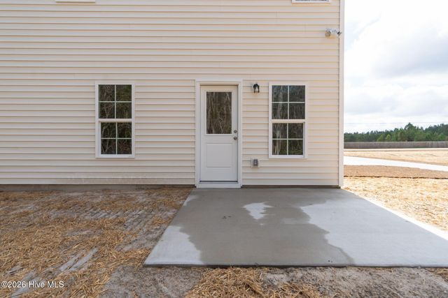 102 Palo Alto Park Drive, Maysville, NC 28555