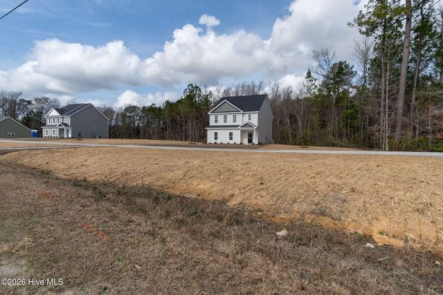 102 Palo Alto Park Drive, Maysville, NC 28555