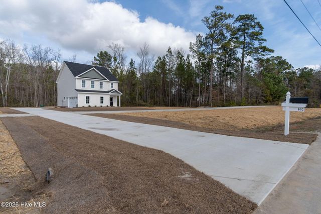 102 Palo Alto Park Drive, Maysville, NC 28555