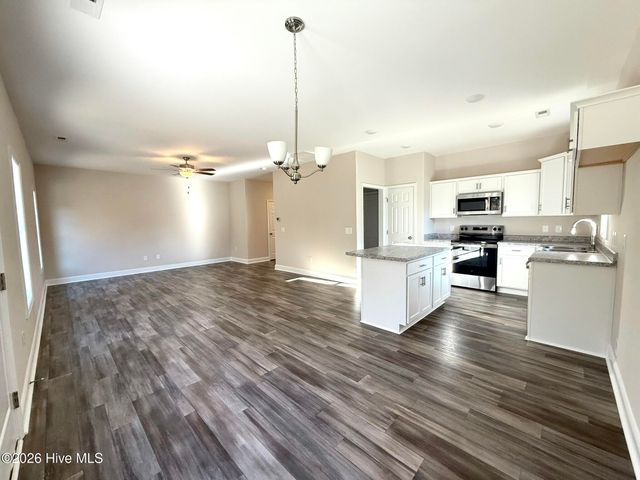 102 Palo Alto Park Drive, Maysville, NC 28555