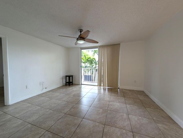 1720 NW N River Drive 209, Miami, FL 33125