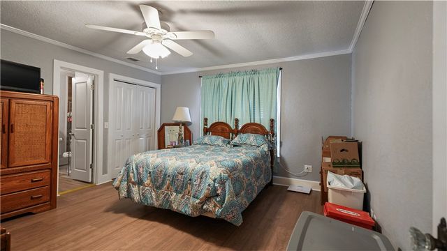 761 S 4th Street, Jesup, GA 31545