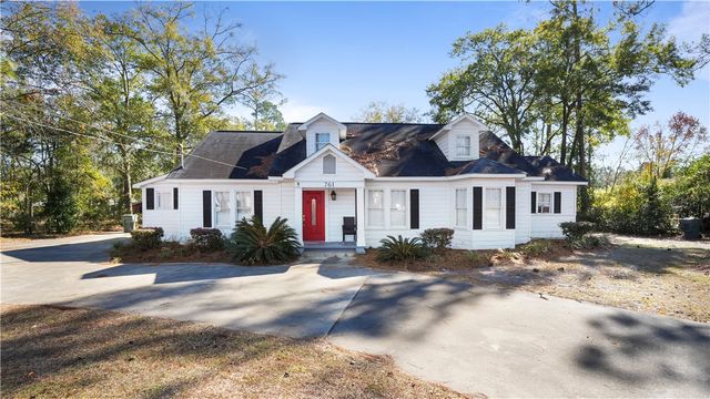 761 S 4th Street, Jesup, GA 31545
