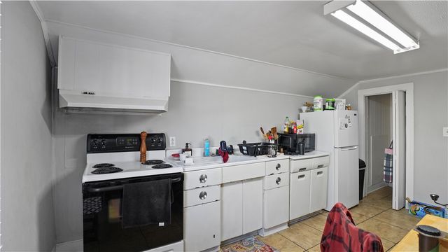 761 S 4th Street, Jesup, GA 31545